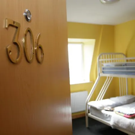 Kinlay House Hostal *