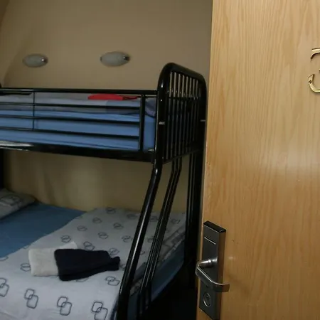 ホステル Kinlay House *