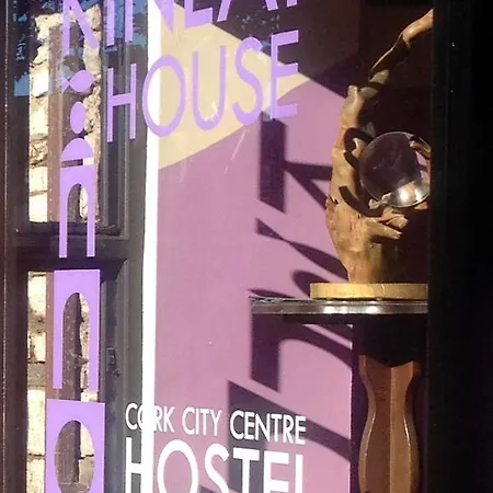 Kinlay House ホステル *