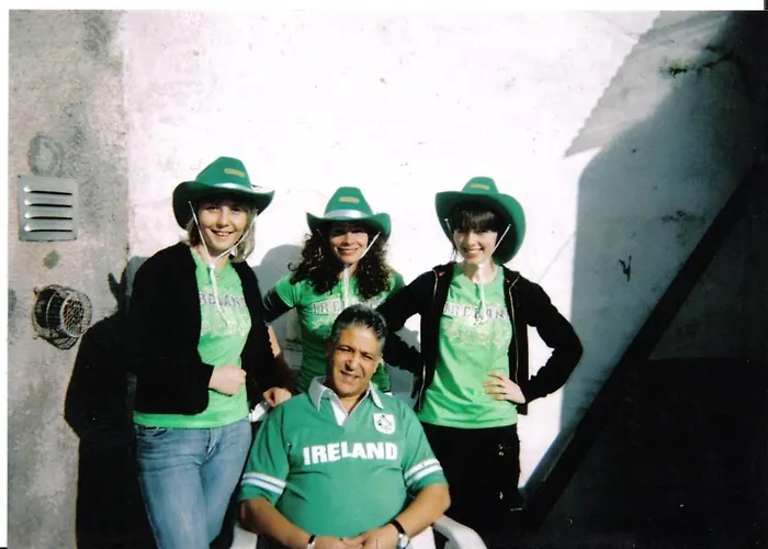 Kinlay House Хостел *