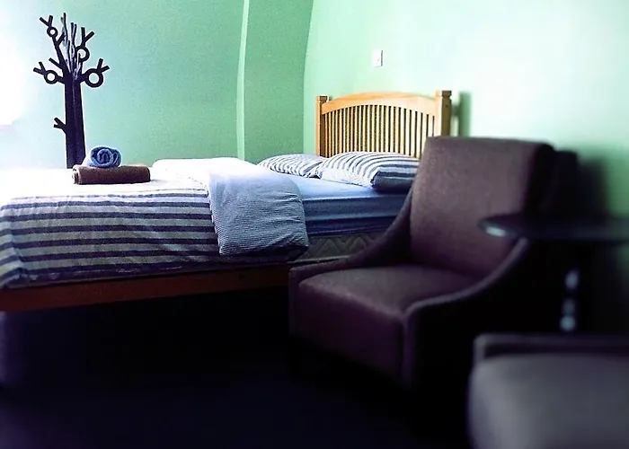 Hostel Kinlay House *